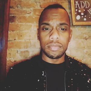 Meet your Posher, Travis